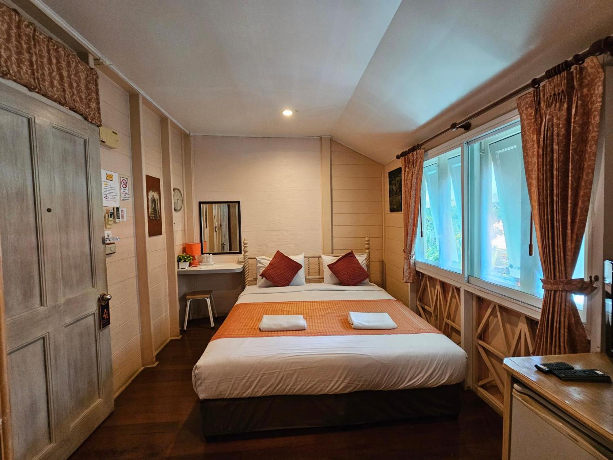 Superior Deluxe Double or Twin Room
